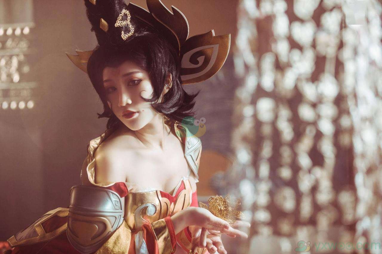 《王者荣耀》武则天尼克斯神谕去衣真人cos图